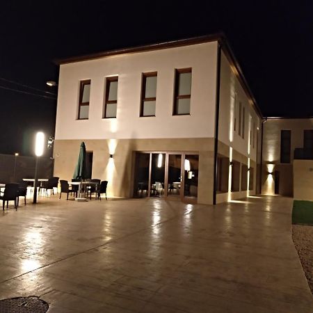 Hotel Entrerailes Casalarreina Extérieur photo