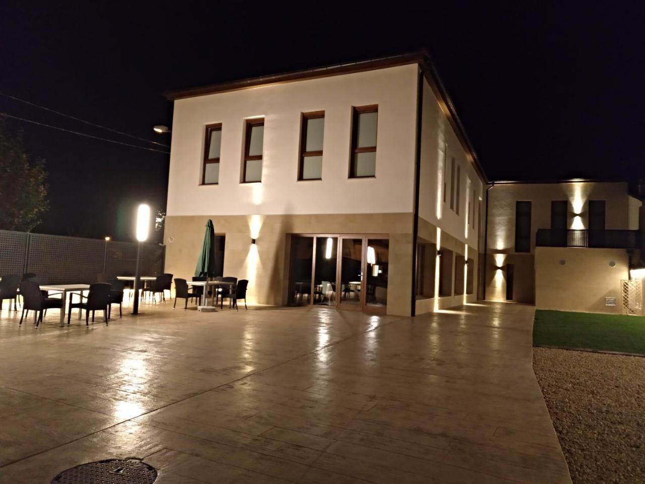 Hotel Entrerailes Casalarreina Extérieur photo